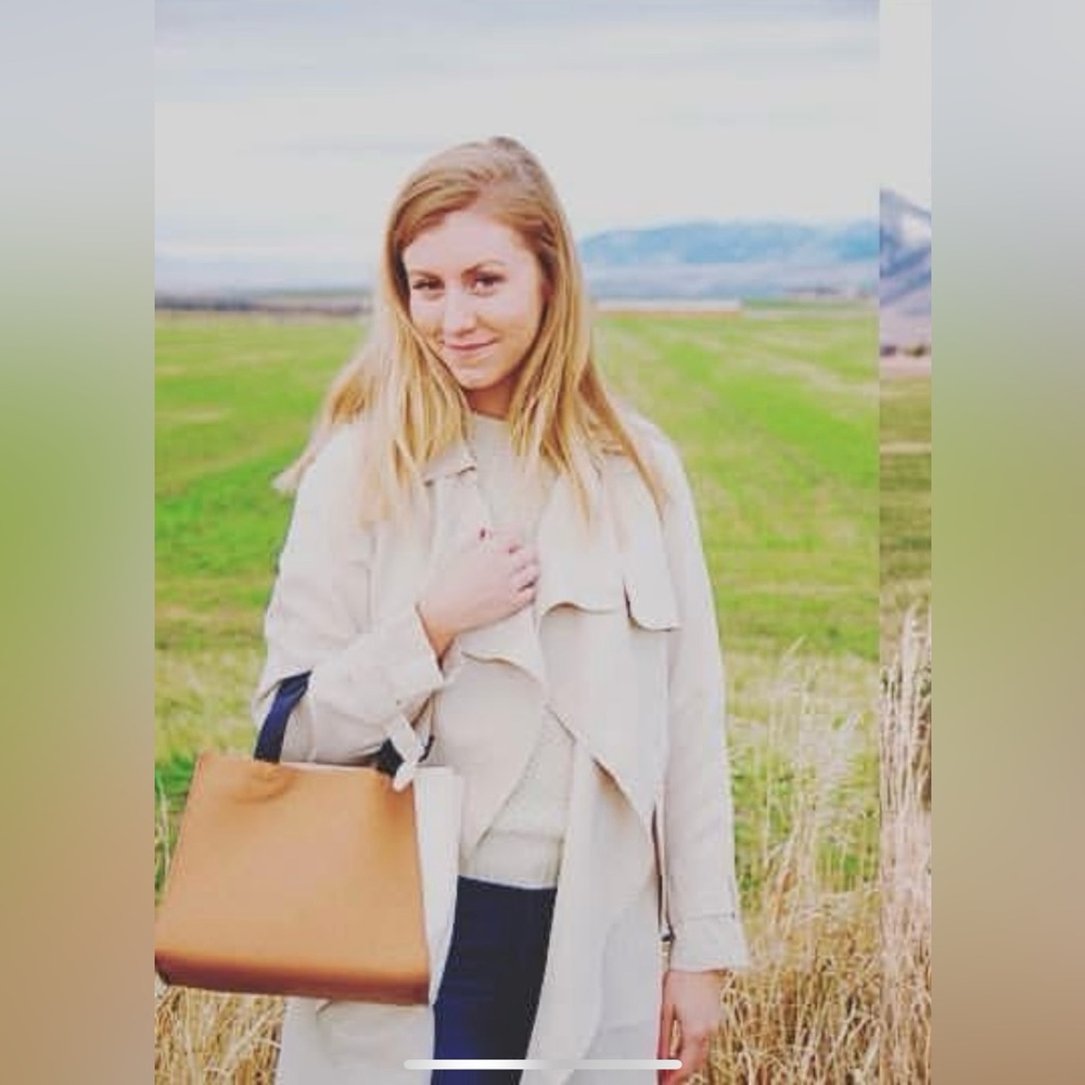 Elegant Tan Women's Bag